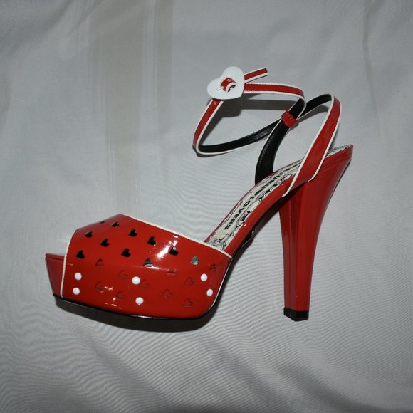 Harajuku Lovers Red Heart High Heels Size 10 - Picture 1 of 7